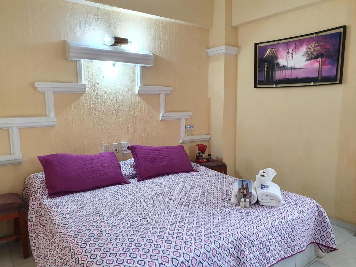 סן חואן דה לוס לאגוס Hotel Catedral מראה חיצוני תמונה